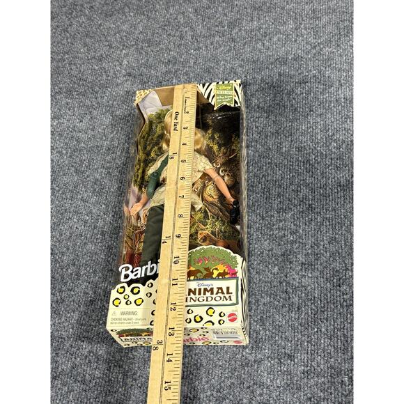 Vintage Disney Animal Kingdom Barbie Doll‎ 20363 Mattel Exclusive Safari NIB - Picture 12 of 13